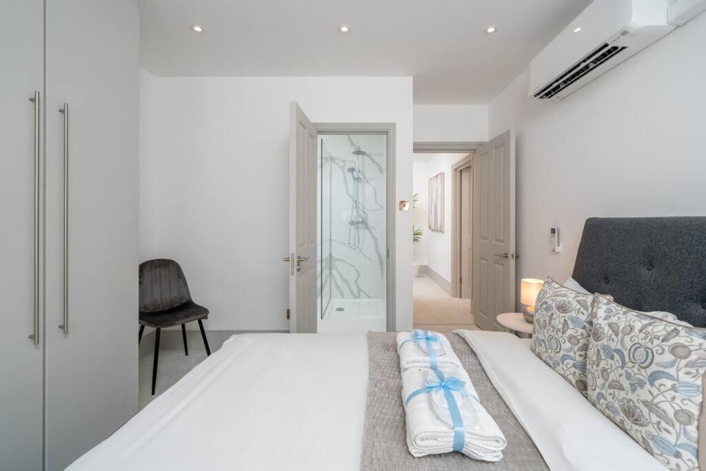 Appartamento New! Luxurious Mews House Belgravia Londra Esterno foto